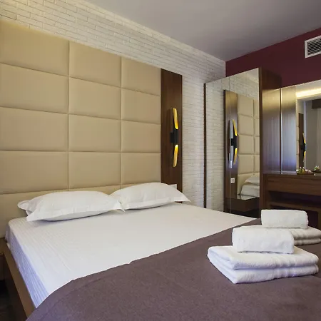 Maxuite In Hotel