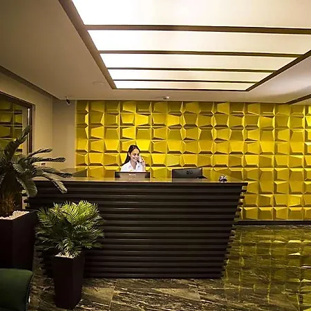 Maxuite In فندق أكشاي