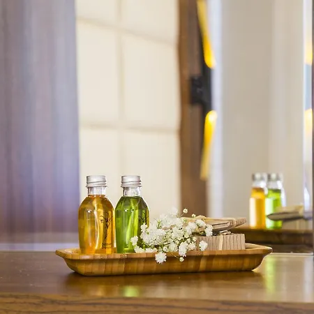 Maxuite In Отель